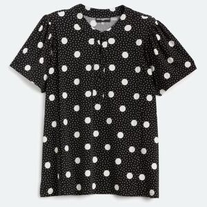 Karl Lagerfeld Paris Kingsley Button Knit Top.  Women’s Size 2X.